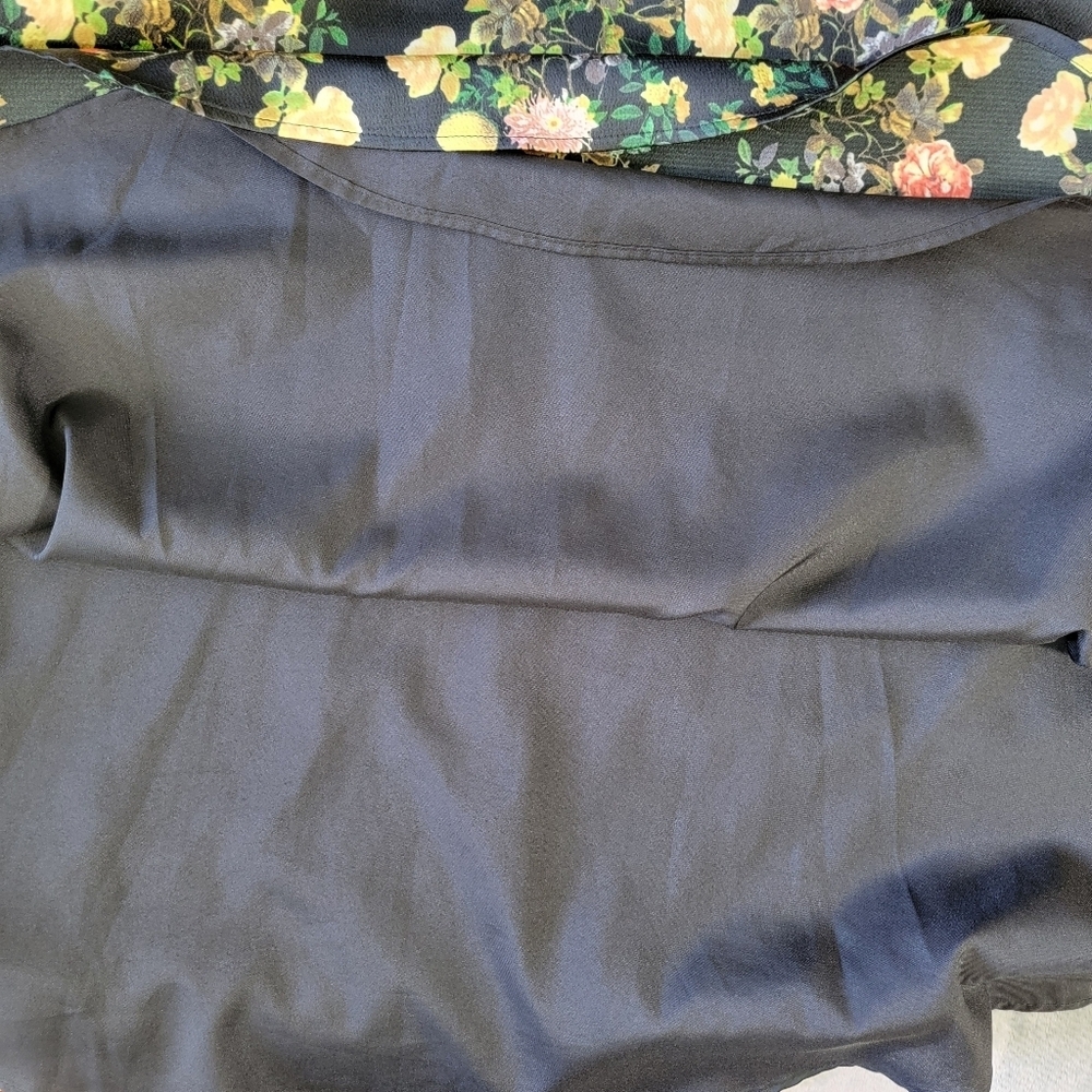 Banana Republic Black Satin Floral Lemon V Neck Lined Sleeveless Dress Size 6 - Picture 8 of 12